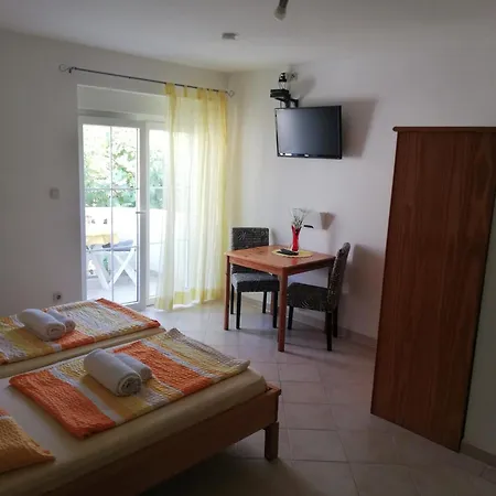 Maslina Apartman *